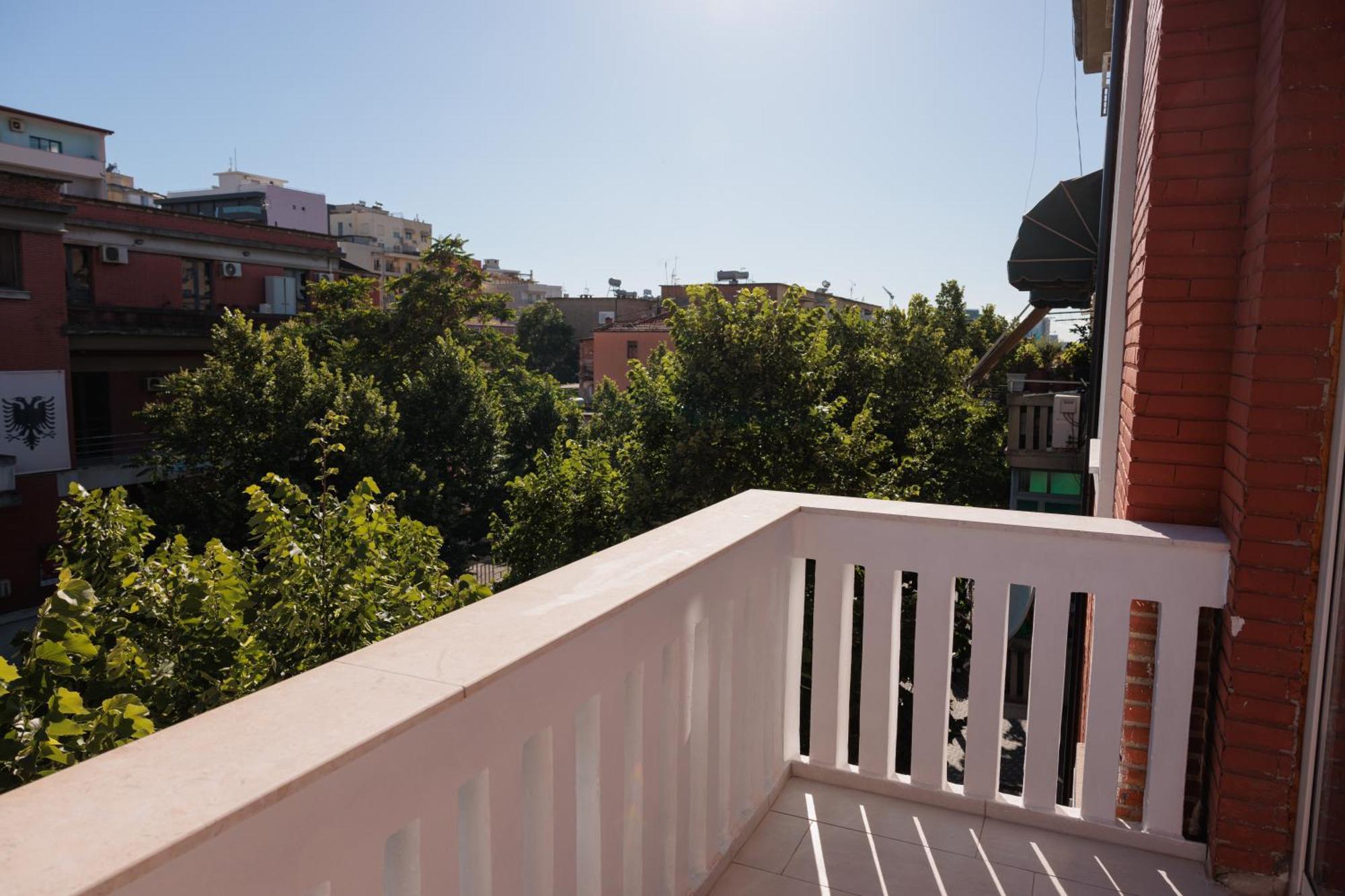 Bel Ami Tirana Hotel Exterior photo